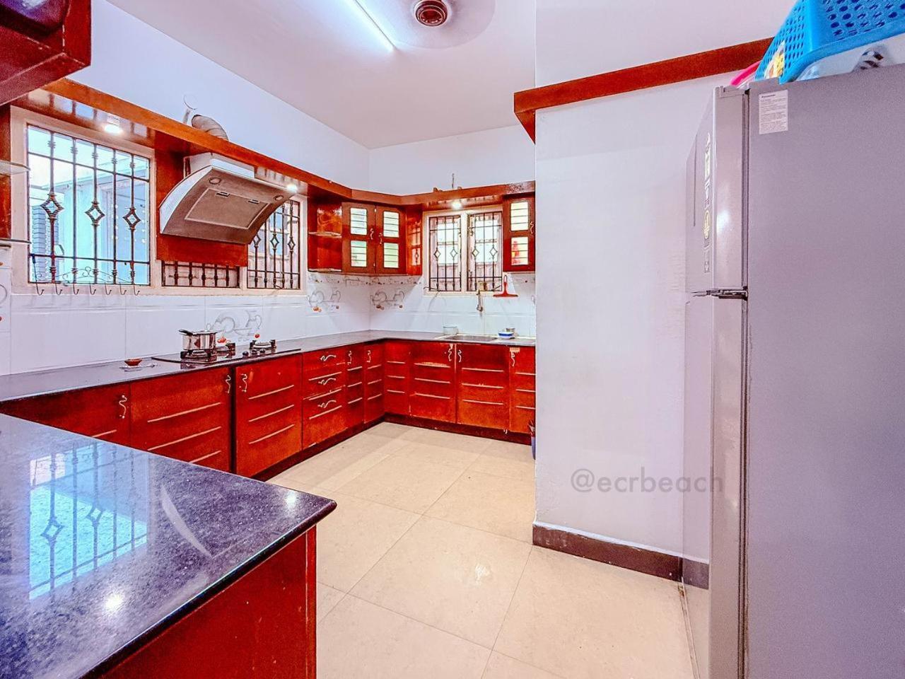 Marvel Times Beach House Chennai Exteriör bild